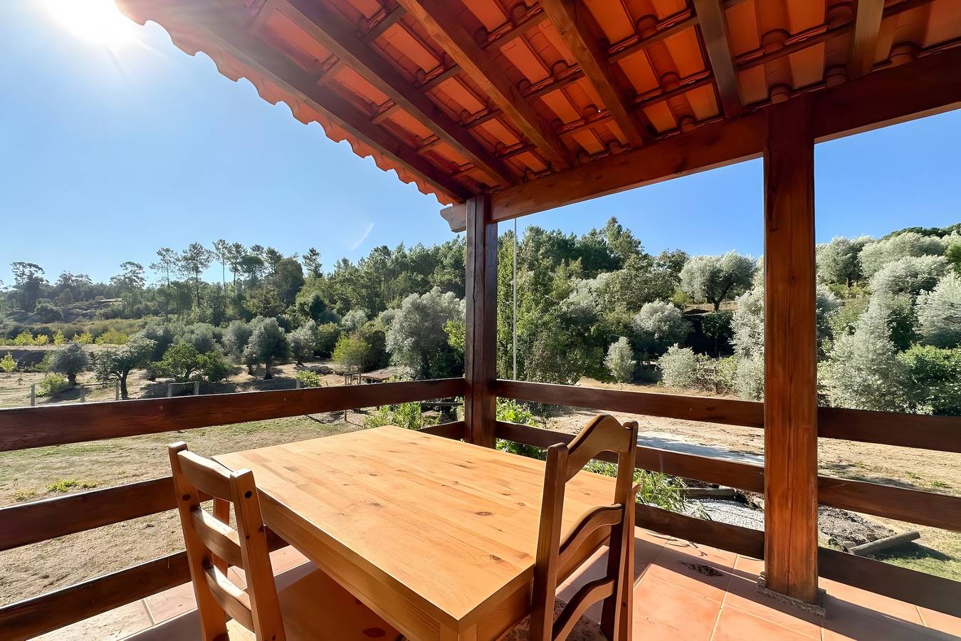Casa de campo 'Quinta Dos Mascarenhas' com vista para a montanha e ar condicionado in Lagares, Serra da Estrela