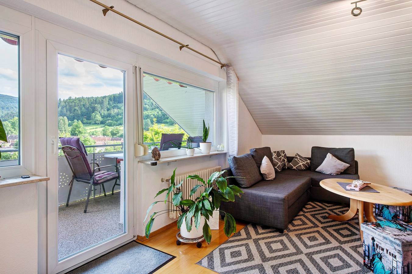 Ganze Wohnung, Ferienwohnung 'Haus Waldfee' mit Bergblick, Balkon und Wi-Fi in Sulzburg, Südschwarzwald