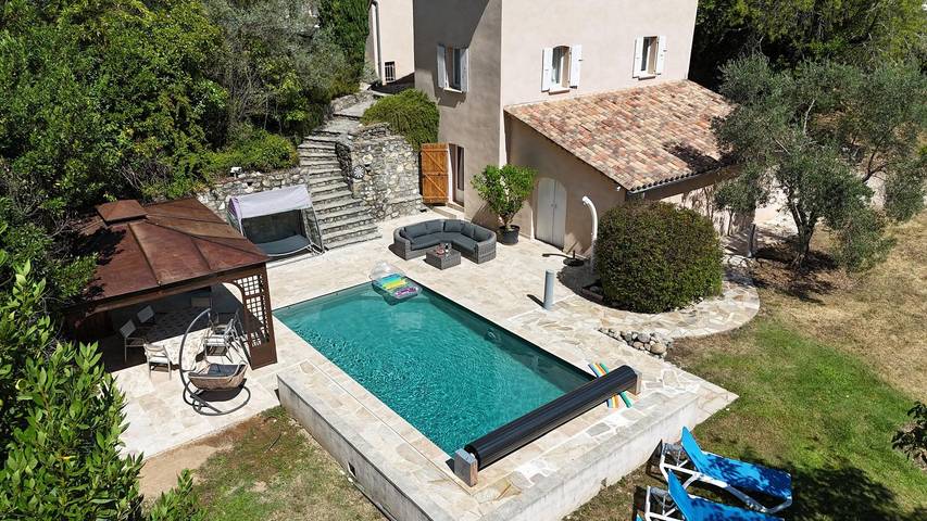 Gîte pour 6 personnes, avec piscine à Saint-Ambroix