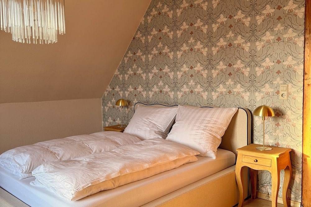 Ganze Wohnung, Traumwohnung in Jugendstil-Villa | Panoramablick, Stadt&Natur vor der Tür in Sonneberg, Region Sonneberg