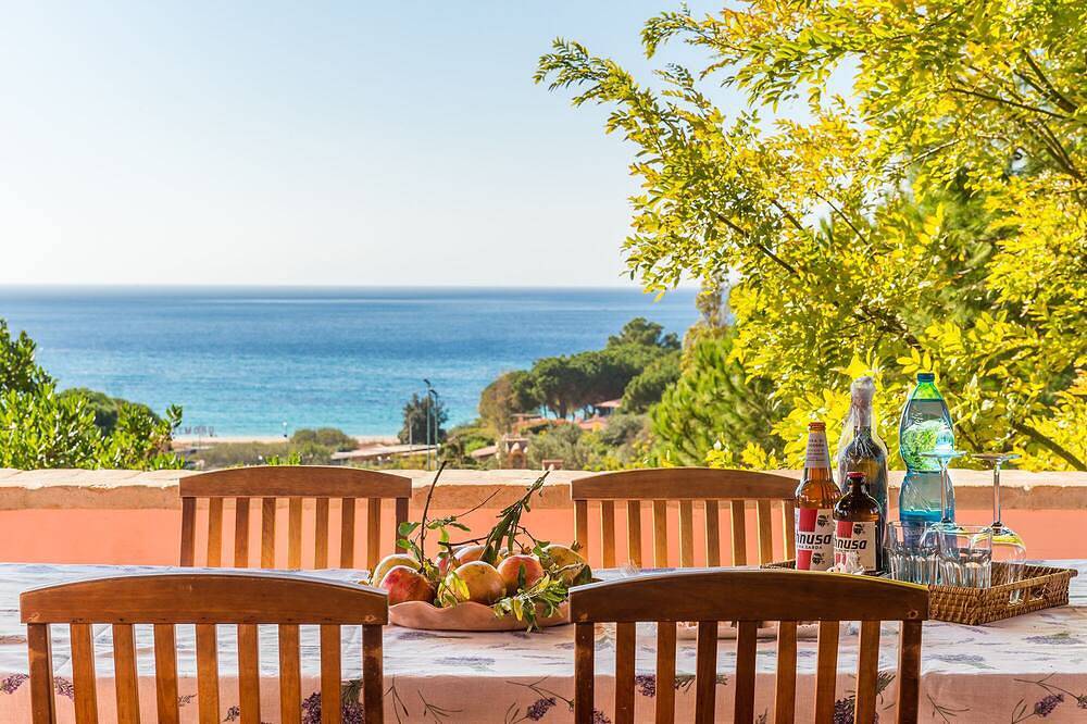 Villa Kala Nostra sul mare,150m e 5m a piedi da  spiggia  Kal'emoru/Villasimius in Geremeas, Cagliari e Dintorni