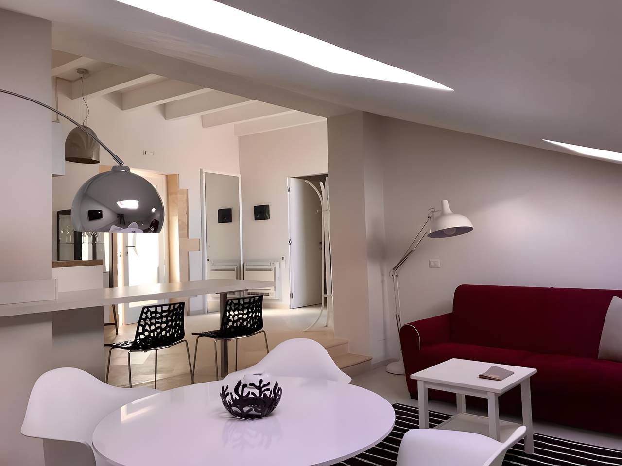 Appartamento intero, Appartamento 'Re Federico Attico' con Terrazza Privata, Wi-Fi e Aria Condizionata in Spiaggetta di Cala Rossa, Siracusa