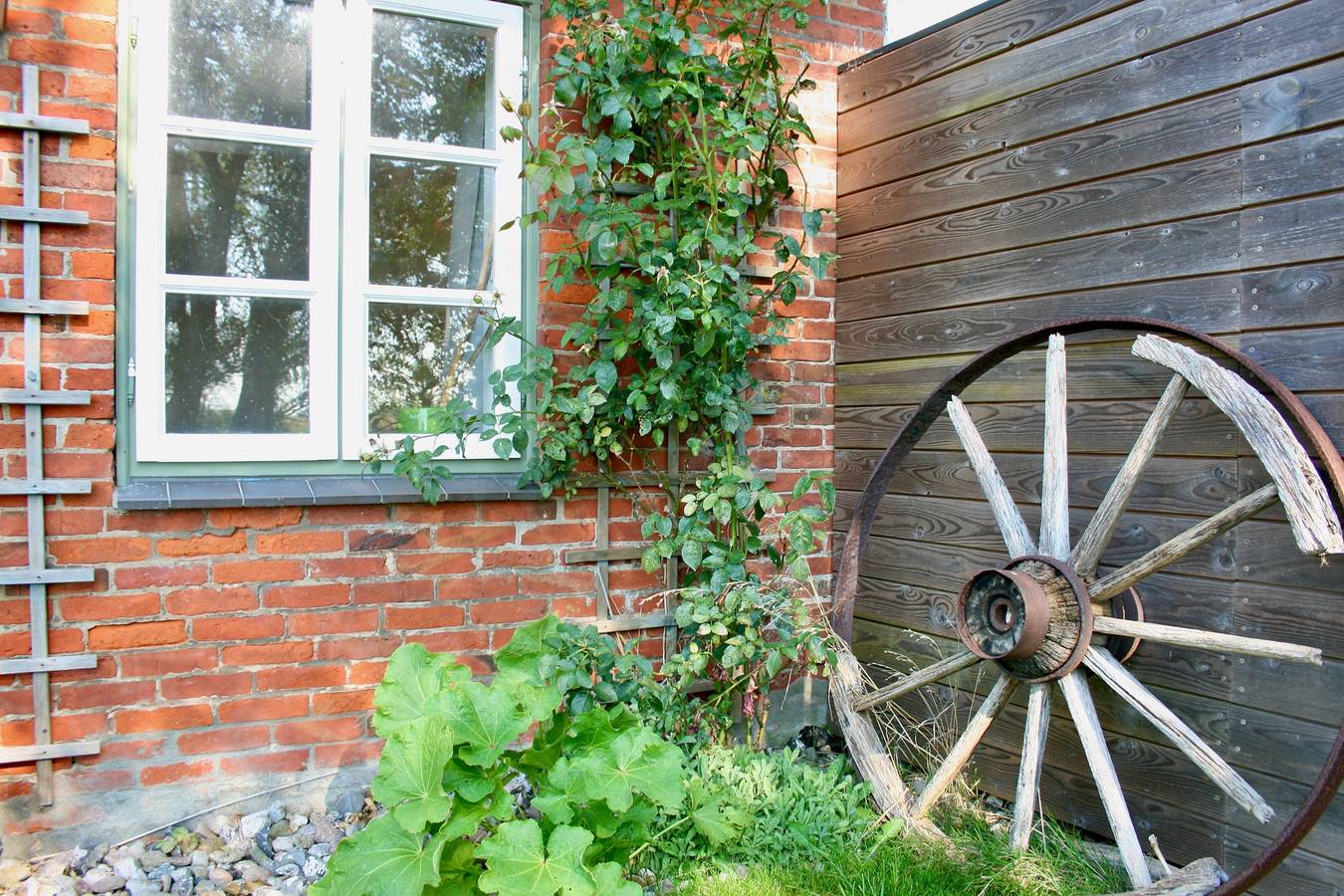 Ganze Wohnung, Ferienwohnung 'Louisenkate' mit privater Terrasse, privatem Garten und Wi-Fi in Pellworm, Nordseeküste