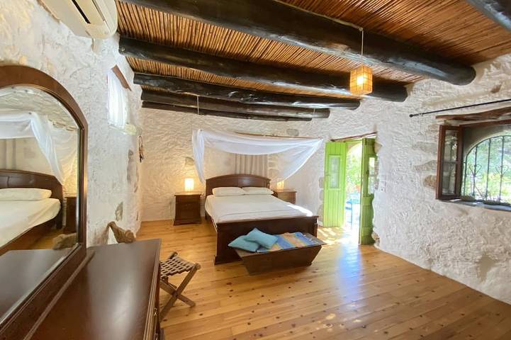 Gîte pour 5 personnes, avec Terrasse et Jardin