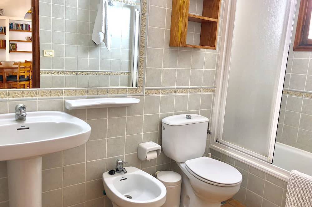 Casita Vista Valle 4 in Tajuya, El Paso