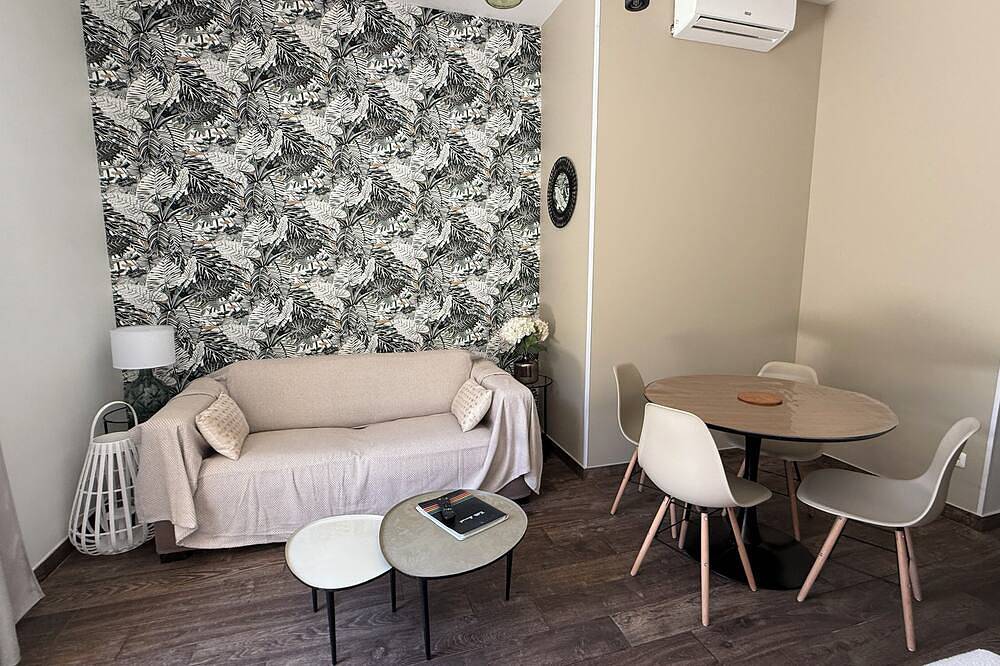 Appartement entier, Logement jardin privatif - Bastia sud - proche commerces - 5 minutes de la plage in Bastia, Cap Corse