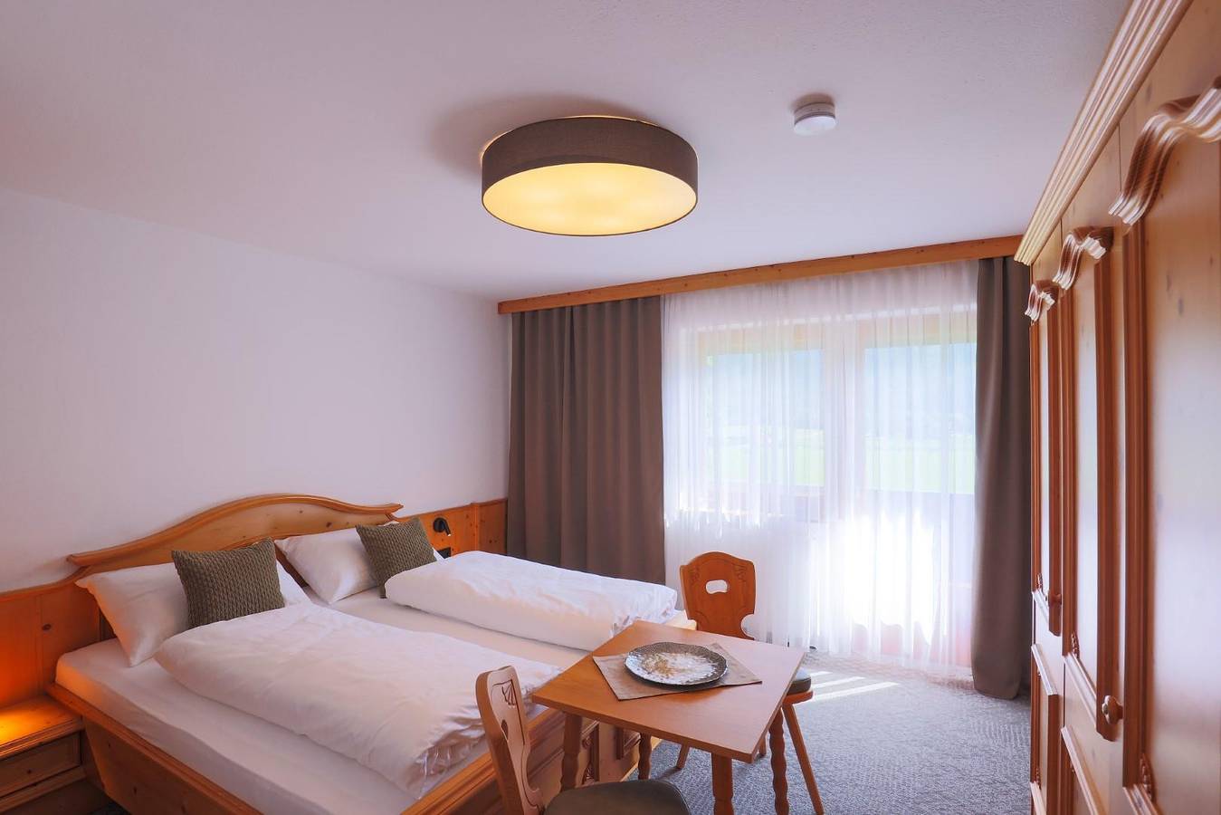 Z4 Doppelzimmer mit Teeküche in Tuxer Alpen, Ried im Zillertal