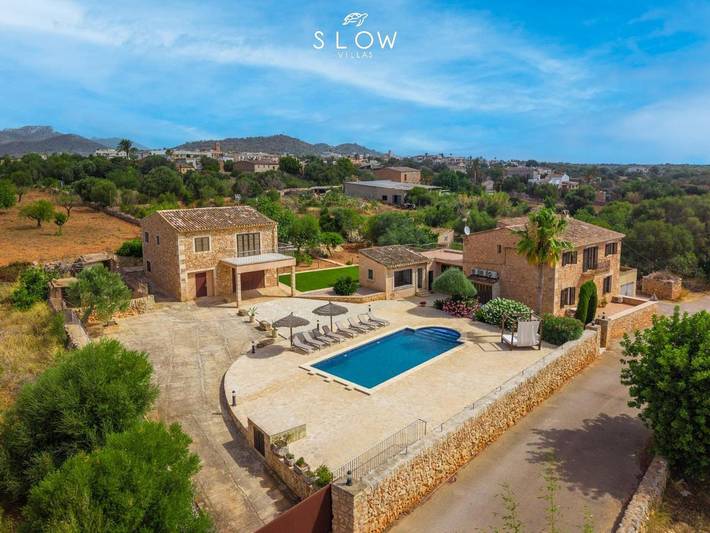 Finca für 8 Personen, mit Terrasse und Garten sowie Pool in Calonge (Mallorca)