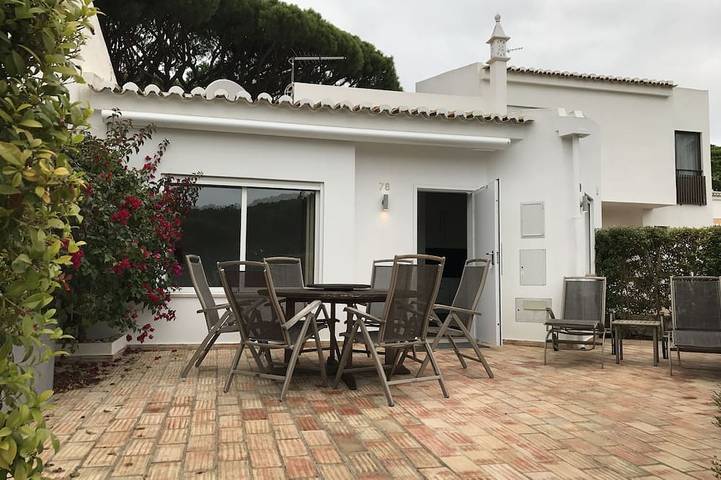 Ferienhaus für 4 Personen, mit Pool und Terrasse - 1