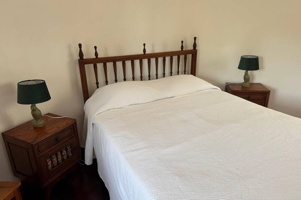 Have an experience in a refurbished century-old windmill, in Alcabideche, Lissabon Distrikt