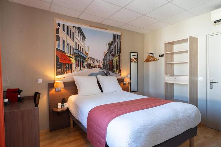 Hôtel pour 3 personnes, avec terrasse, animaux acceptés à La Coucourde - 3