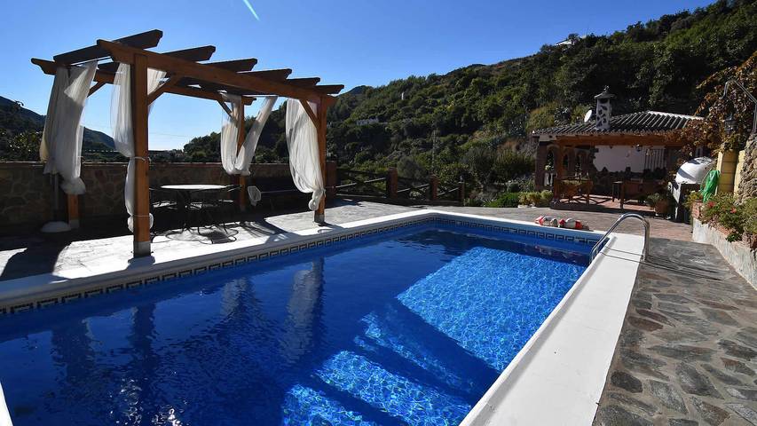 Finca für 5 Personen, mit Garten und Terrasse in Nerja