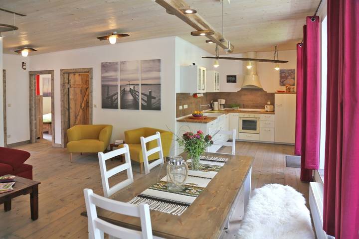 Ferienhaus für 5 Personen, mit Terrasse und Garten sowie Sauna