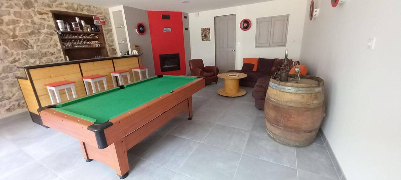 Five-Bedroom House in Saint-Julien-Boutières, Parc naturel régional des Monts d'Ardèche