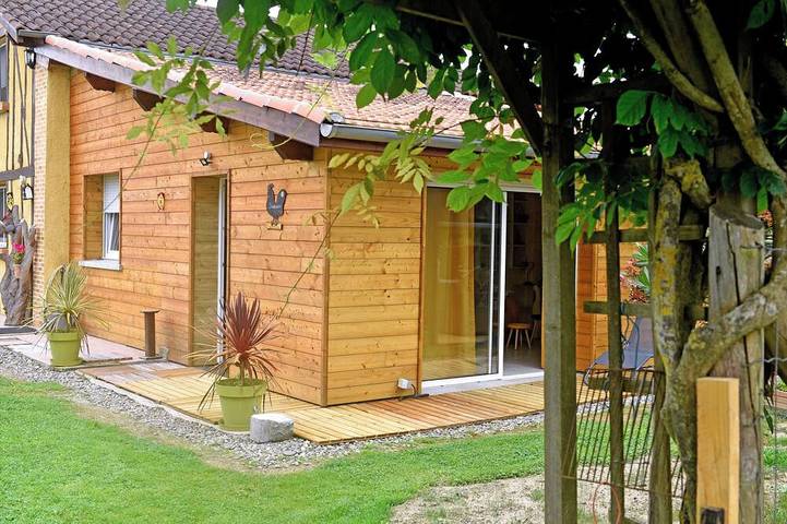 Gîte pour 4 personnes, avec piscine à Jû-Belloc