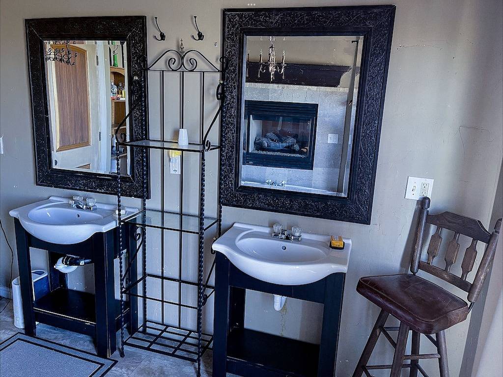 Ganze Wohnung, The Lincoln Private Master Bedroom & Bath - Sleeps 3-Adults in Hurricane, Zion Nationalpark