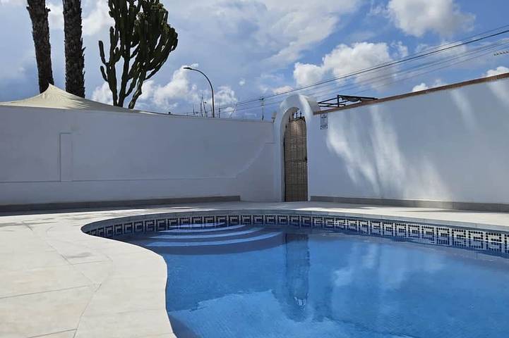 Bungalow para 5 personas, con jardín y terraza en Los Alcázares