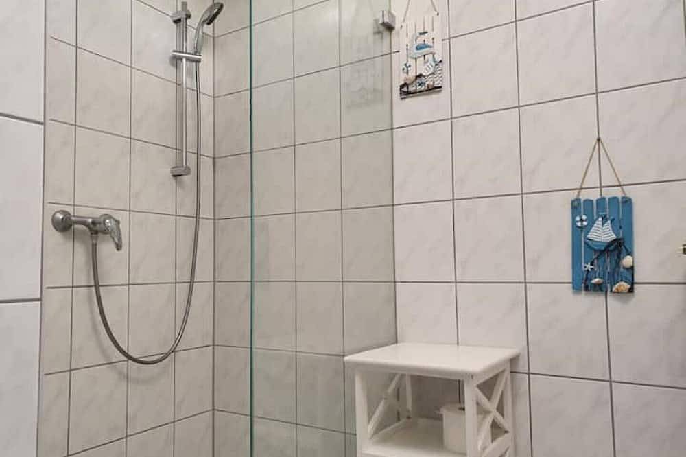 Ganze Wohnung, Ferienwohnung 2 Zimmer in Bad Dürrenberg direkt an der Saline in Bad Dürrenberg, Saale-Unstrut