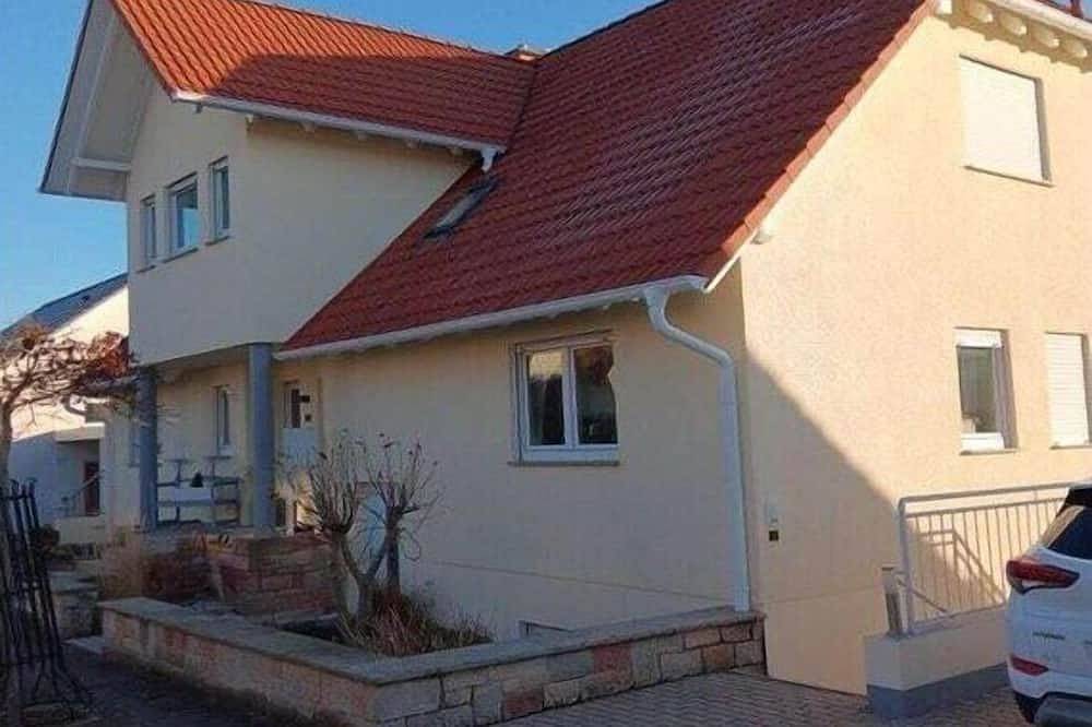 Ferienwohnung mit 1 Schlafzimmer in Wachenheim, Pfälzer Rheinebene