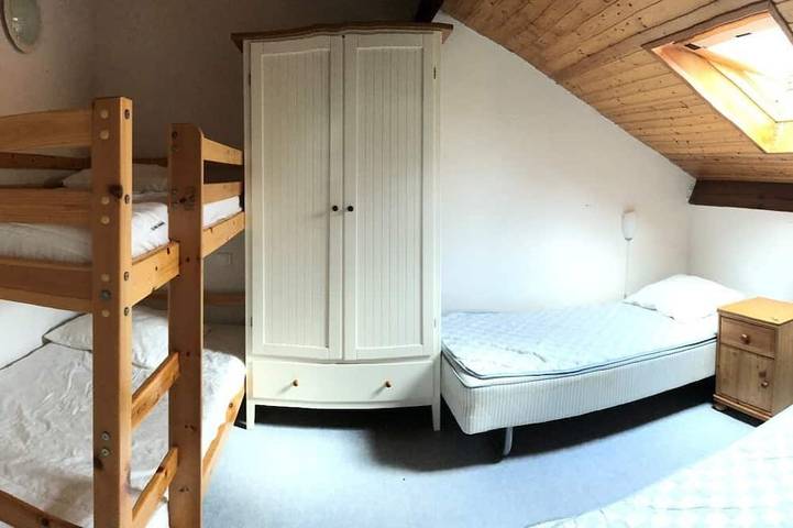 Casa unifamiliar con piscina, club infantil en el condominio. in Saint-Julien-en-Born, Côte d’Argent