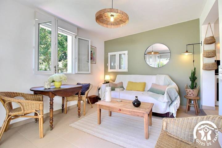 Gîte pour 2 personnes, avec Terrasse et Jardin à Brech