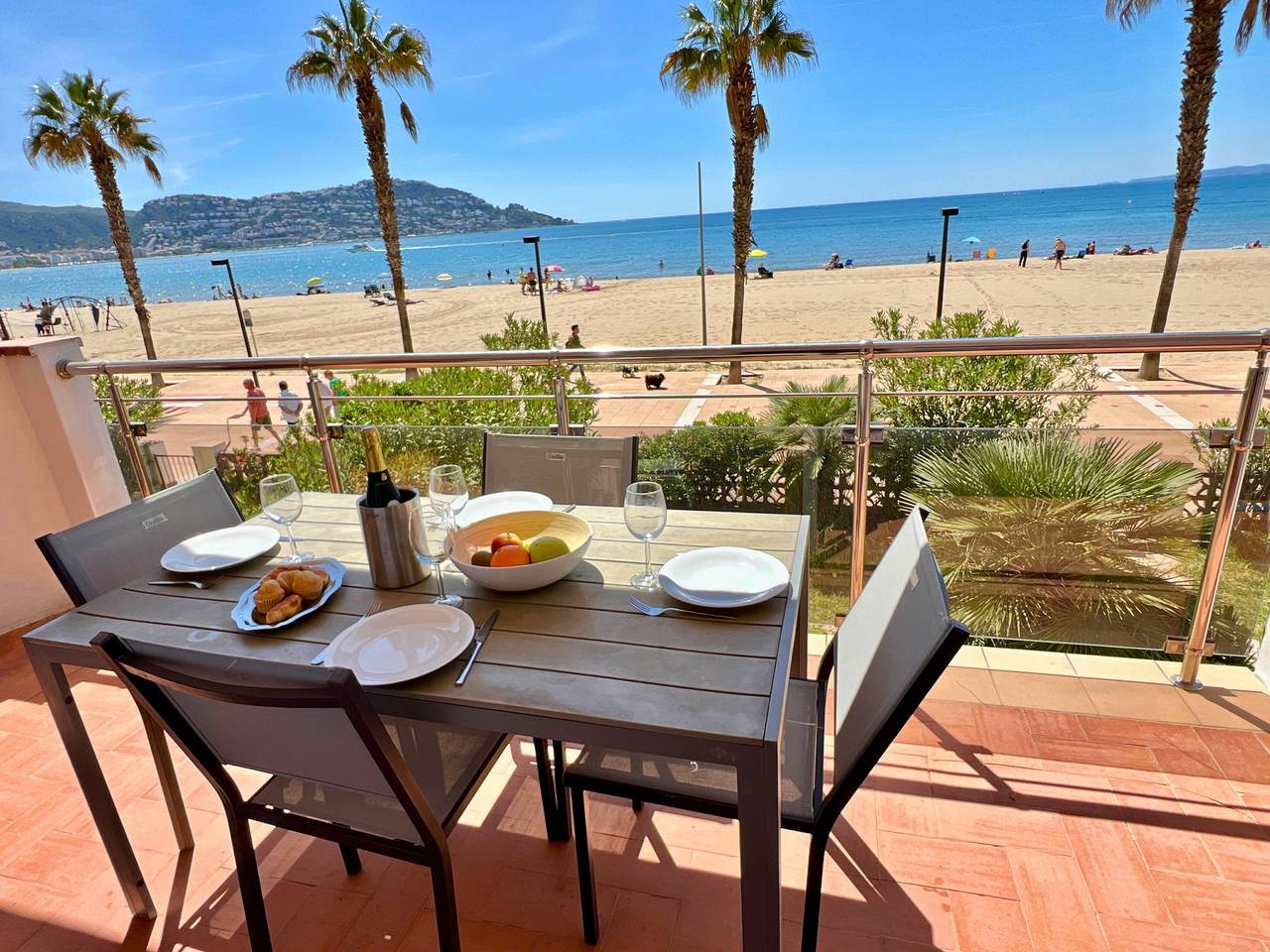 Ganze Wohnung, Ferienwohnung für 4 Personen mit Terrasse in Santa Margarida, Roses