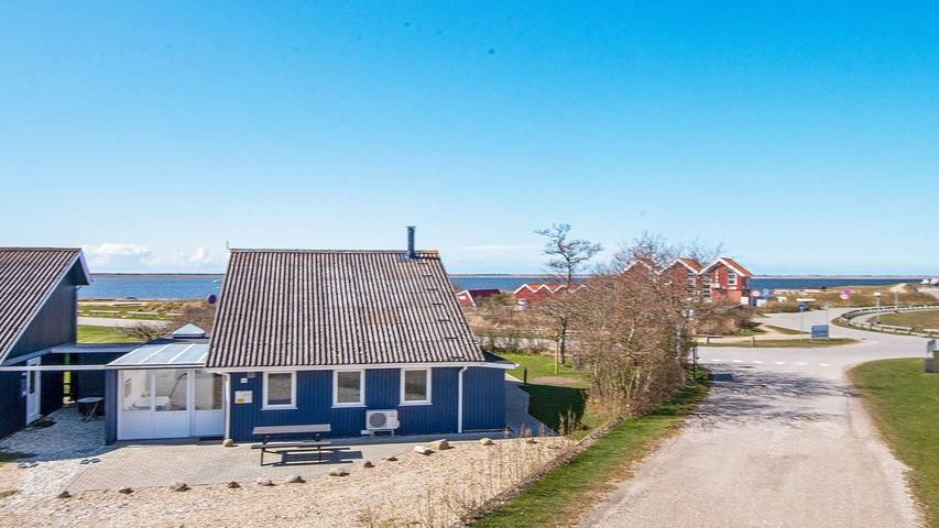 Ferienhaus für 7 Personen, mit Sauna und Whirlpool sowie Garten in Bork Havn