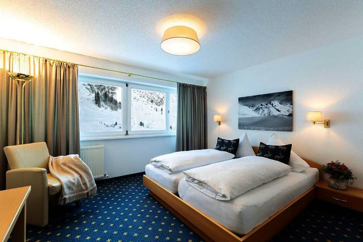 Gîte pour 6 personnes, avec sauna ainsi que jardin et vue à Lech - 3