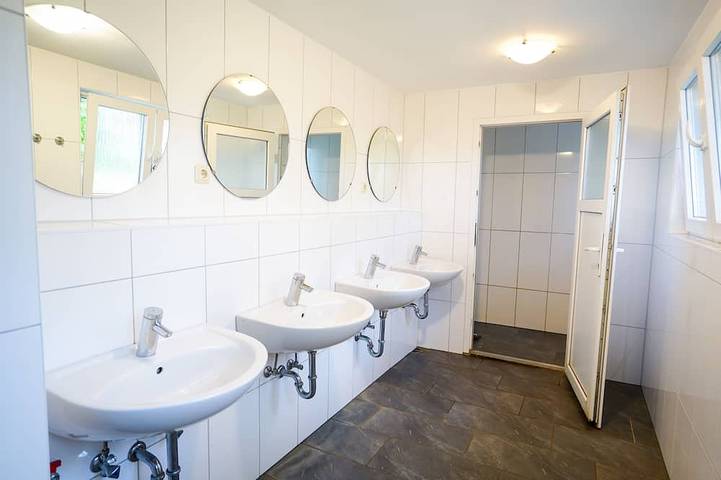 Hütte für 2 Personen in Mecklenburgische Seenplatte - 3