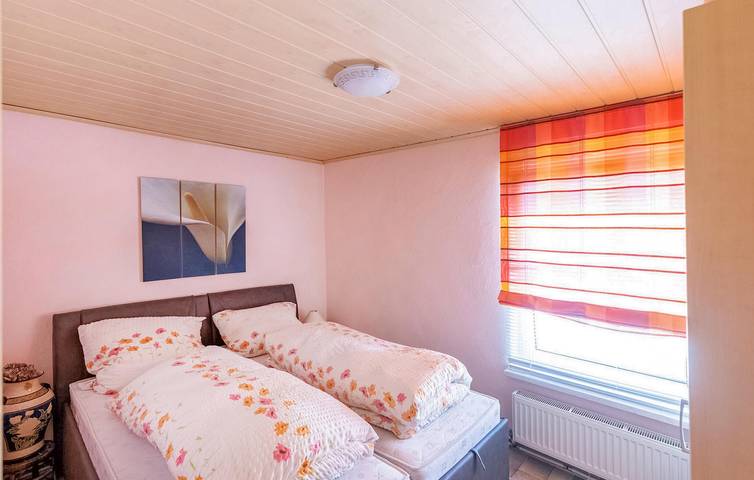 Ganze Ferienwohnung, Rückzugsort am Strand mit Parkplatz, Terrasse, Küche und Soundsystem in Mirow, Mecklenburg-Strelitz