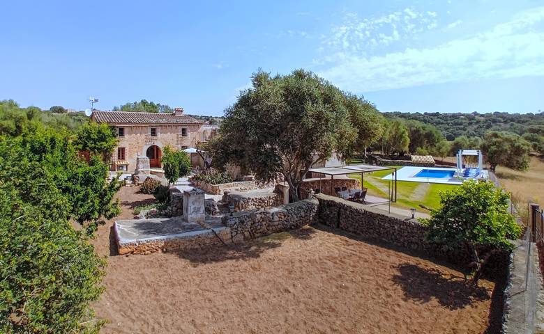 Ferienhaus 'Can Mascaro' mit Bergblick, WLAN und Klimaanlage in Manacor, Mallorca Osten