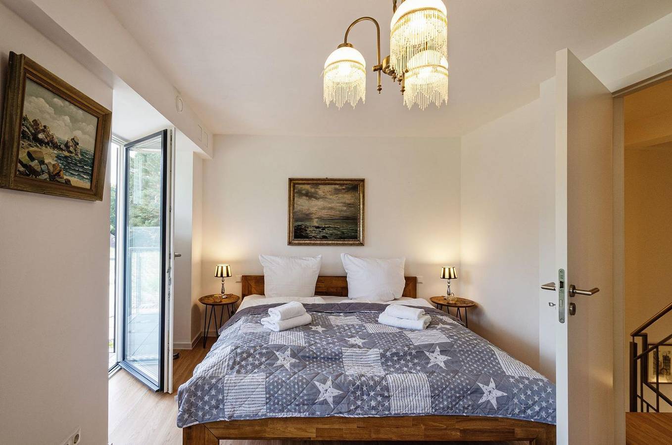 Ganze Wohnung, Fewo Ostsee Bernstein: Große 118 m² Wohnung mit Meerblick, Terrasse & 2 Bädern in Prora, Binz