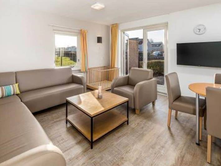 Ferienhaus für 8 Personen, mit Garten und Terrasse in Renesse - 3