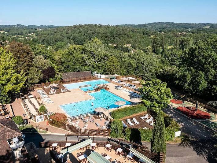 Camping pour 6 personnes, avec Terrasse