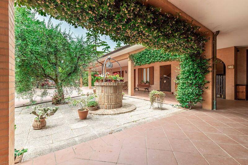 Maison de vacances pour 8 personnes env. 200 qmà Carassai, Côte italienne de l'Adriatique (Côte des Marches) in Carassai, Province d'Ascoli Piceno
