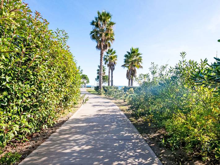 Location de vacances pour 6 personnes, avec terrasse et jardin à Santa-Maria-Poggio - 2