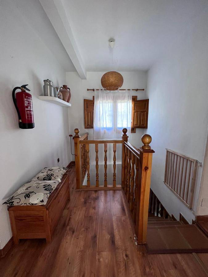 Casa de vacaciones para 12 personas, con piscina además de vistas y jardín, Se admiten mascotas en La Alcarria - 3