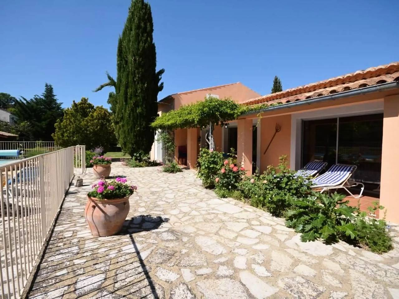 Haus 9 Personen in Malaucène, Parc naturel régional du Mont-Ventoux