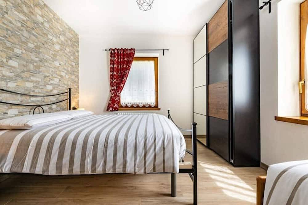 Ganze Wohnung, App. Cancano bike storage, near ski area, near Qc Terme Bormio, trekking, biking in Isolaccia, Valdidentro