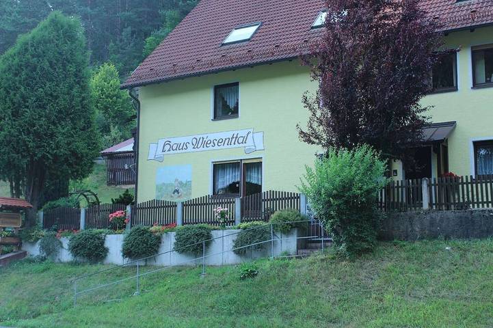Gîte pour 2 personnes, avec Balcon à Waischenfeld