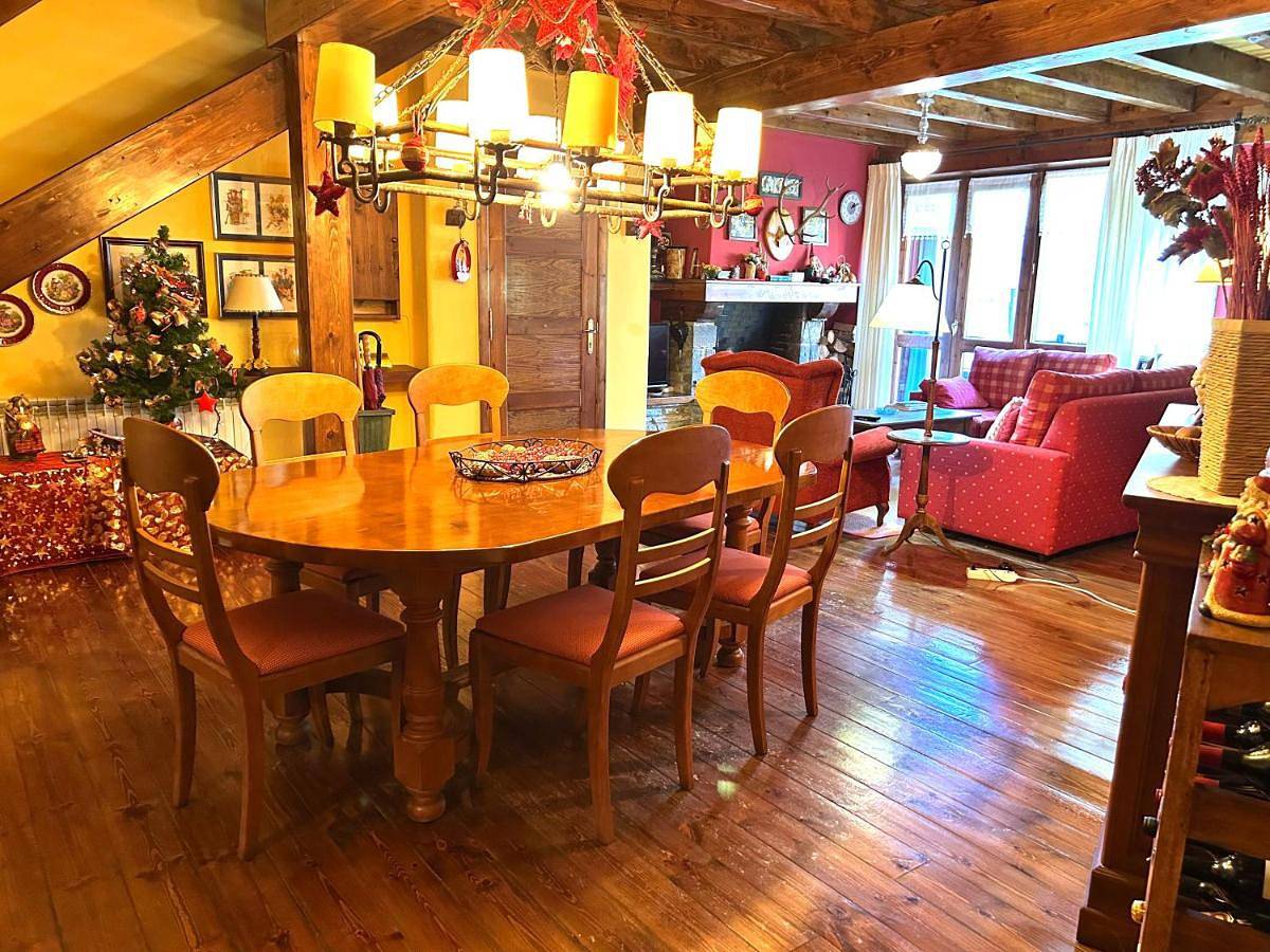 Apartamento entero, Two-Bedroom Apartment with Terrace in Bagergue, Alto Arán