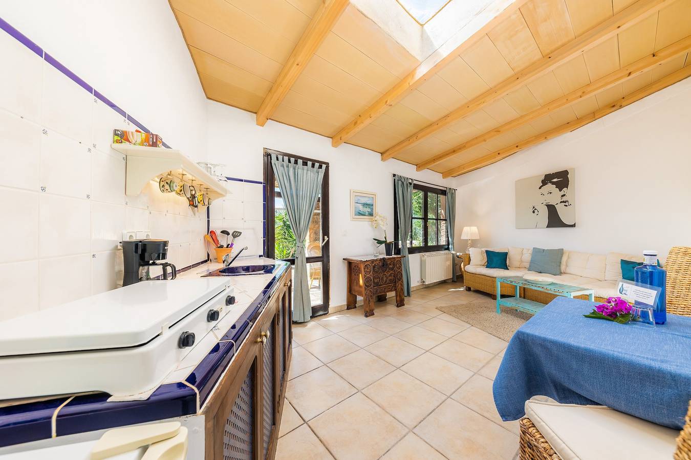 Apartamento Solo Adultos Grande Mallorca con Piscina Comunitaria y Wi-Fi in Manacor, Mallorca Este
