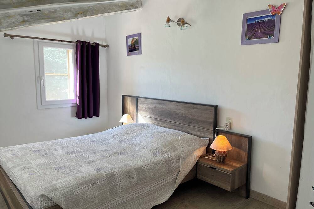 Ruhiges Ferienhaus am Fuße des Mont Ventoux, zwischen Sault und den Schluchten der Nesque in Monieux, Parc naturel régional du Mont-Ventoux