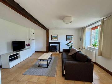 Gîte pour 5 personnes, avec jardin ainsi que terrasse et vue à Plouray
