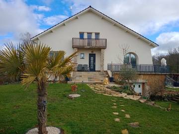 Chambre d’hôte pour 3 personnes, avec jardin à Mirebeau-sur-Bèze