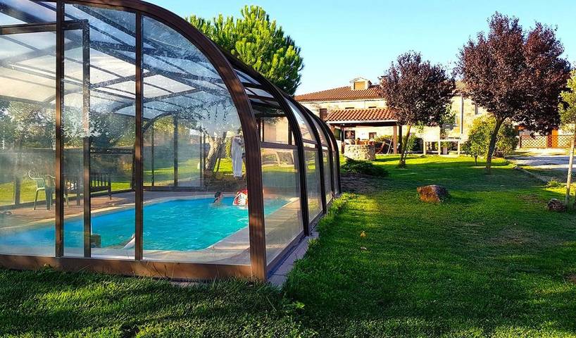 Ferienhaus für 17 Personen, mit Garten und Pool sowie Ausblick, mit Haustier - 1