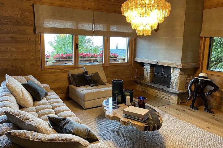 Ferienhaus für 12 Personen, mit Balkon und Garten in Mollens