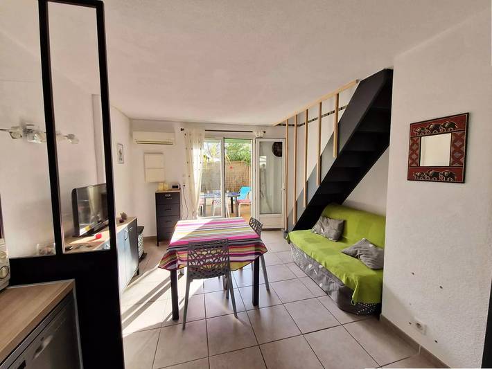 Location de vacances pour 5 personnes, avec piscine ainsi que terrasse et vue dans Office De Tourisme De Marseillan - 3