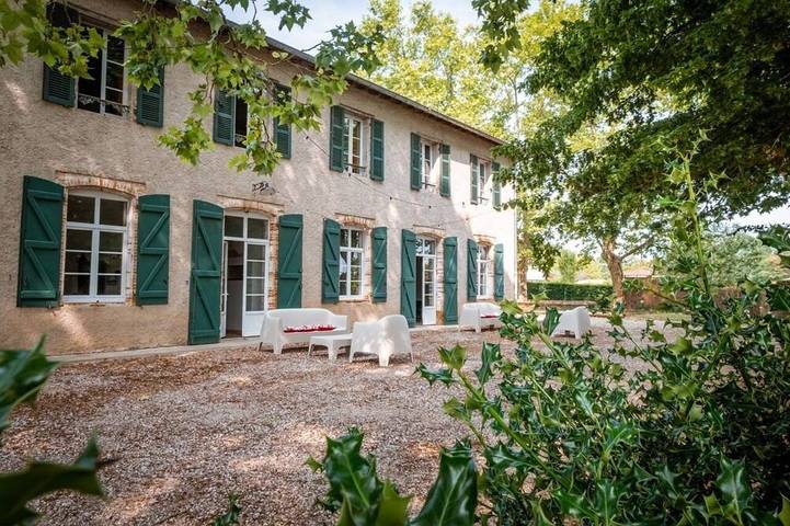 Maison de vacances pour 15 personnes, avec jardin ainsi que jacuzzi et piscine à Montauban
