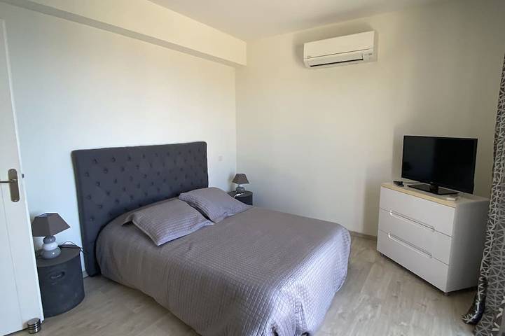 Villa pour 12 personnes, avec terrasse et jacuzzi, animaux acceptés à Ajaccio - 4